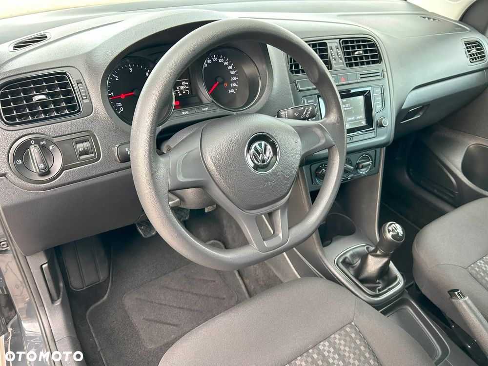 Volkswagen Polo - 28