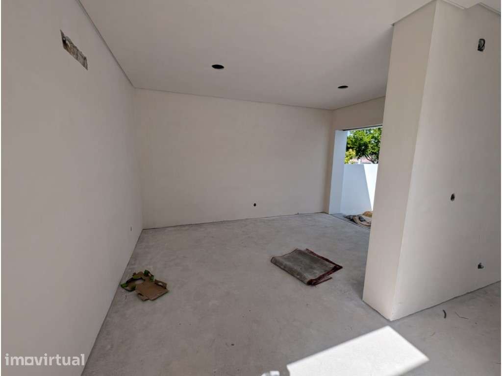 Moradia T4 isolada com Piscina a venda em Fernão Ferro - Grande imagem: 5/19