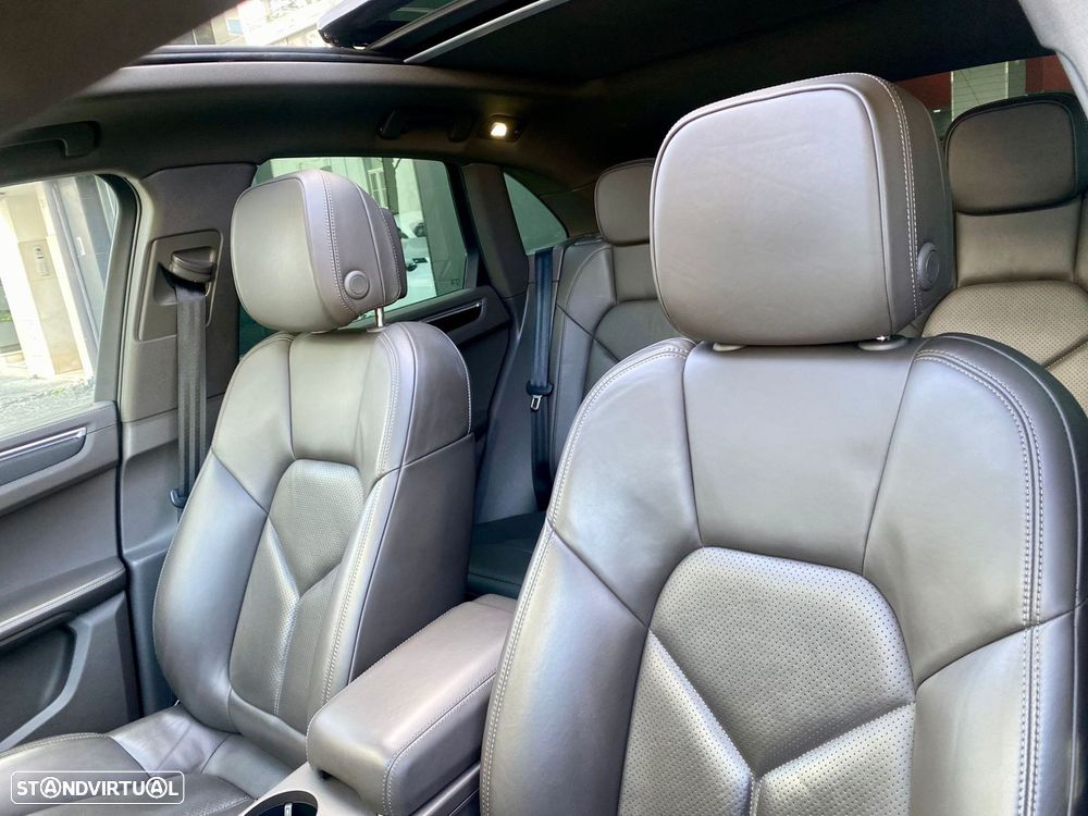 Porsche Macan S - 15