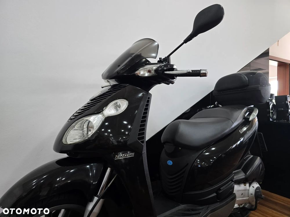 Piaggio Carnaby - 5