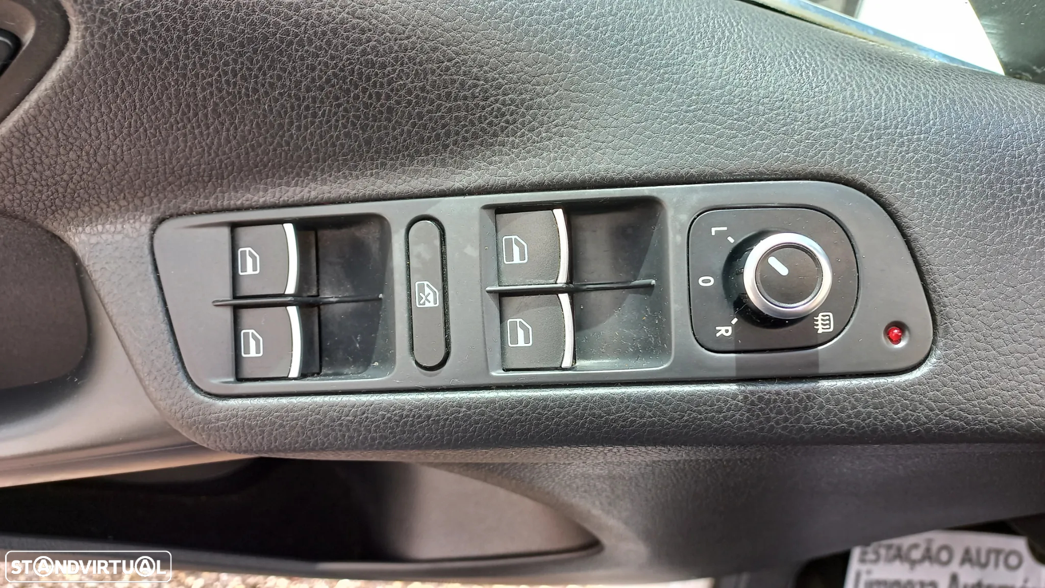 VW Tiguan 2.0 TDi Sport BlueMotion - 17