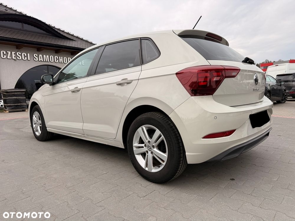Volkswagen Polo - 2
