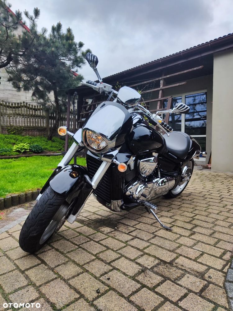 Suzuki Intruder - 18