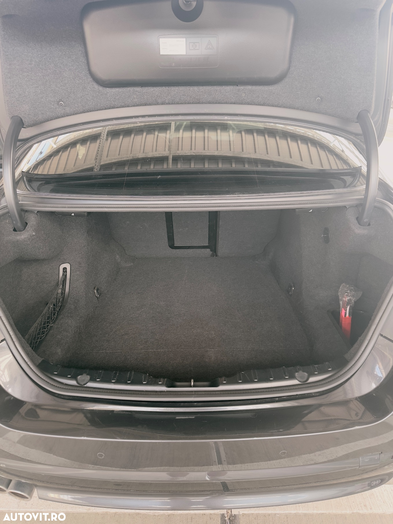 BMW Seria 5 525d xDrive Touring - 26