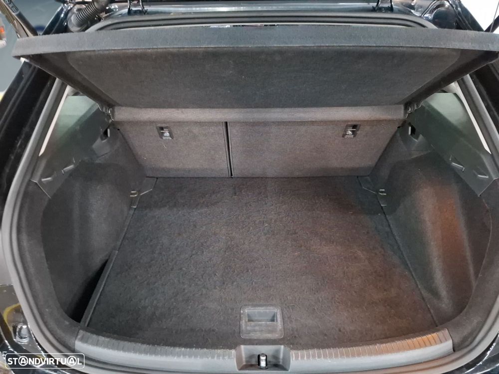 VW Taigo 1.0 TSI Urban - 23