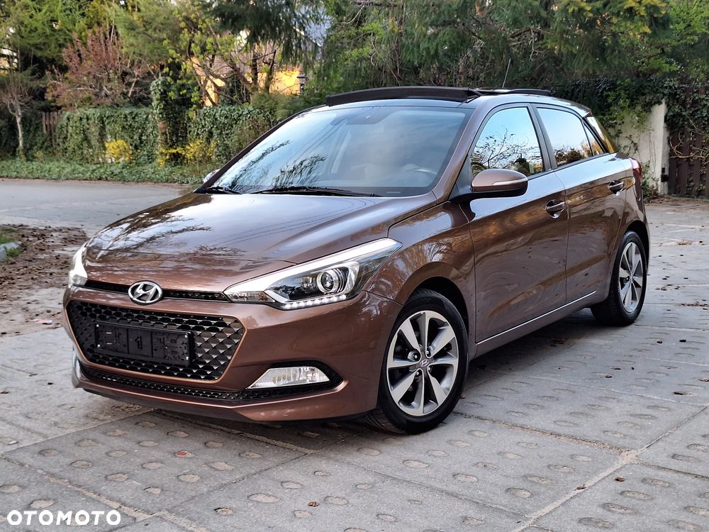Hyundai i20 1.4 YES Gold - 1
