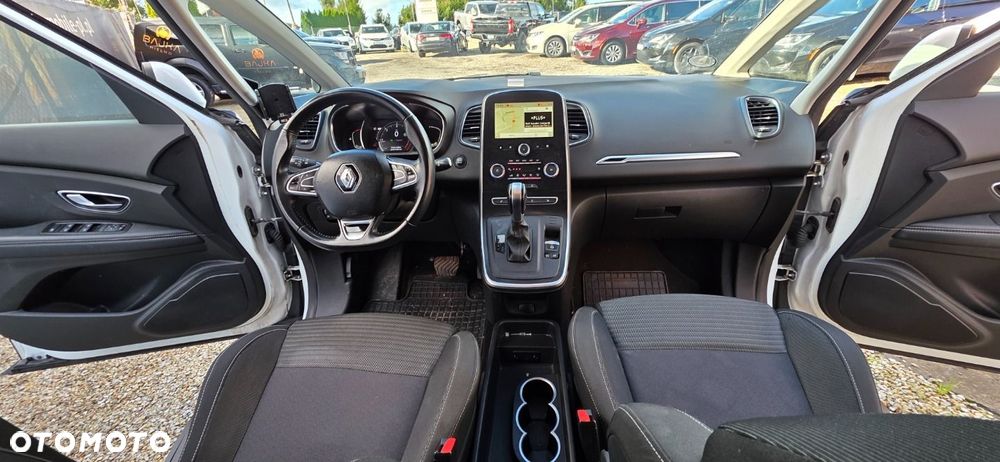 Renault Grand Scenic - 25