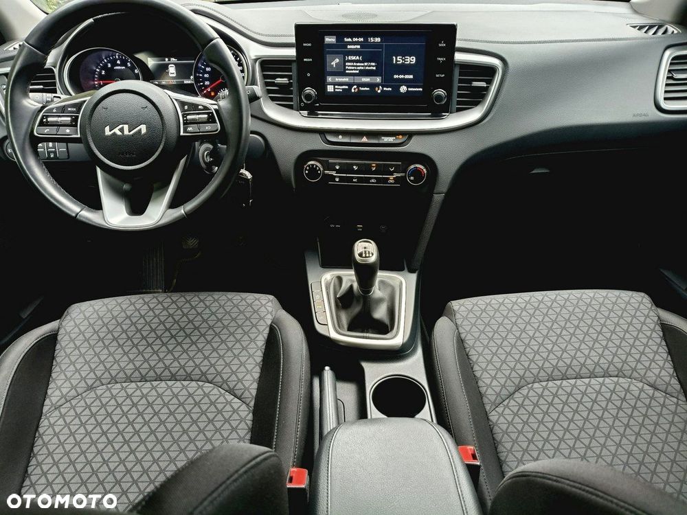 Kia Ceed - 15