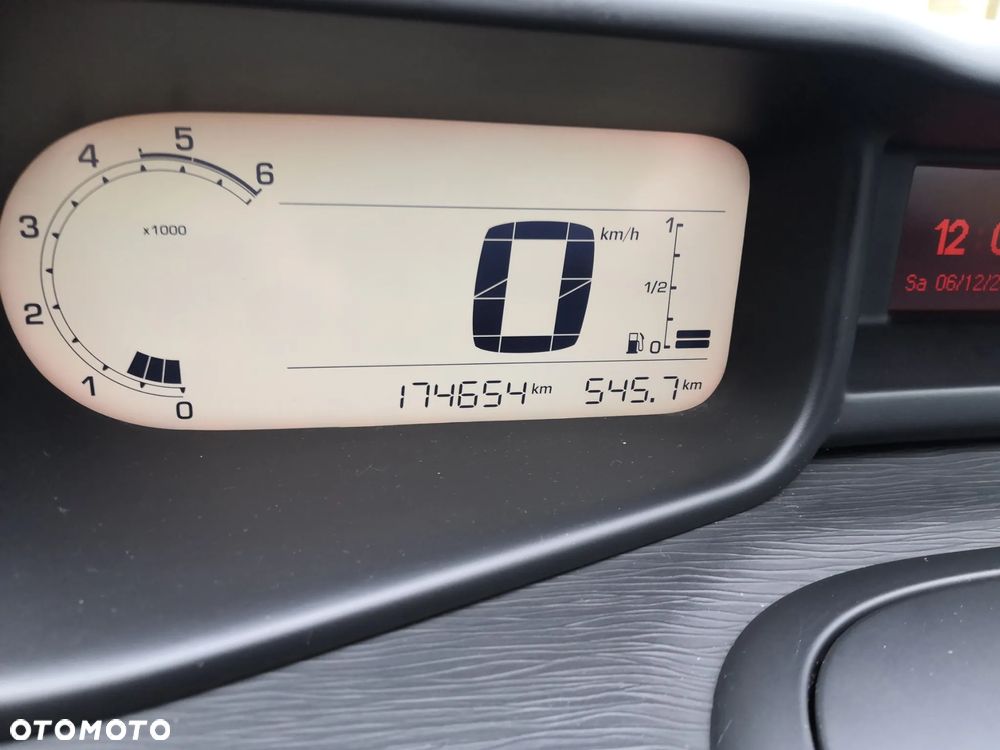 Citroën C3 Picasso 1.6 HDi Exclusive Euro5 - 29