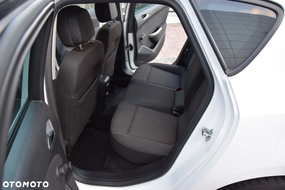 Opel Astra - 21