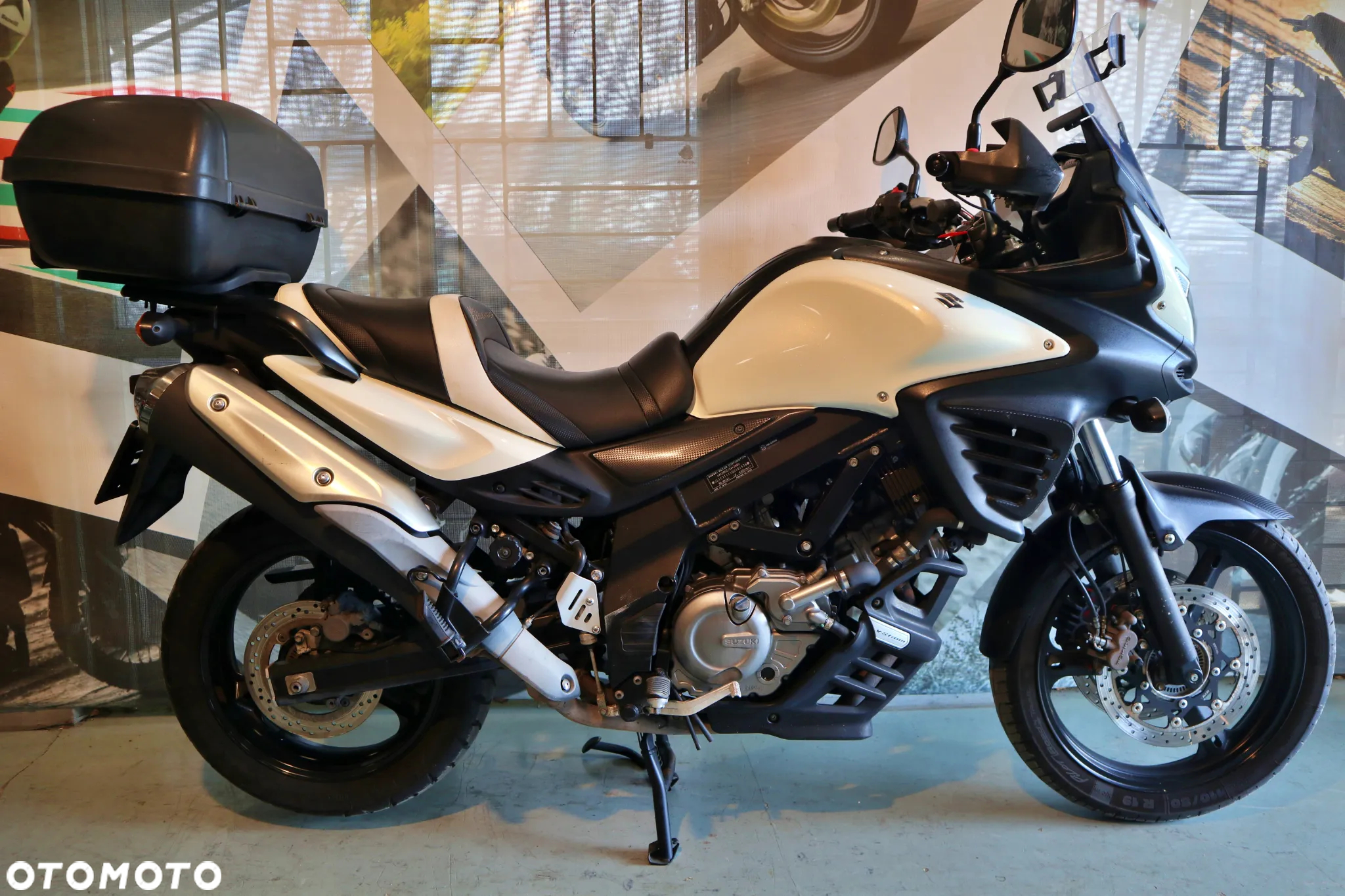Suzuki V-STROM - 12