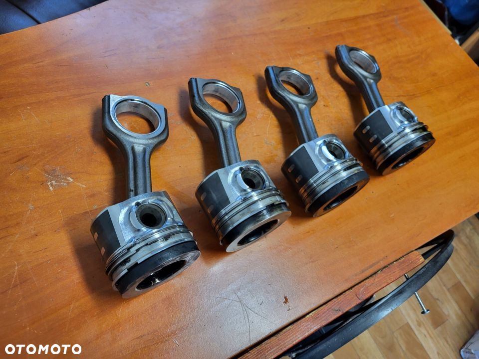 TŁOK KORBOWÓD CITROEN FORD PEUGEOT 1.6 E-HDI TDCI - 2