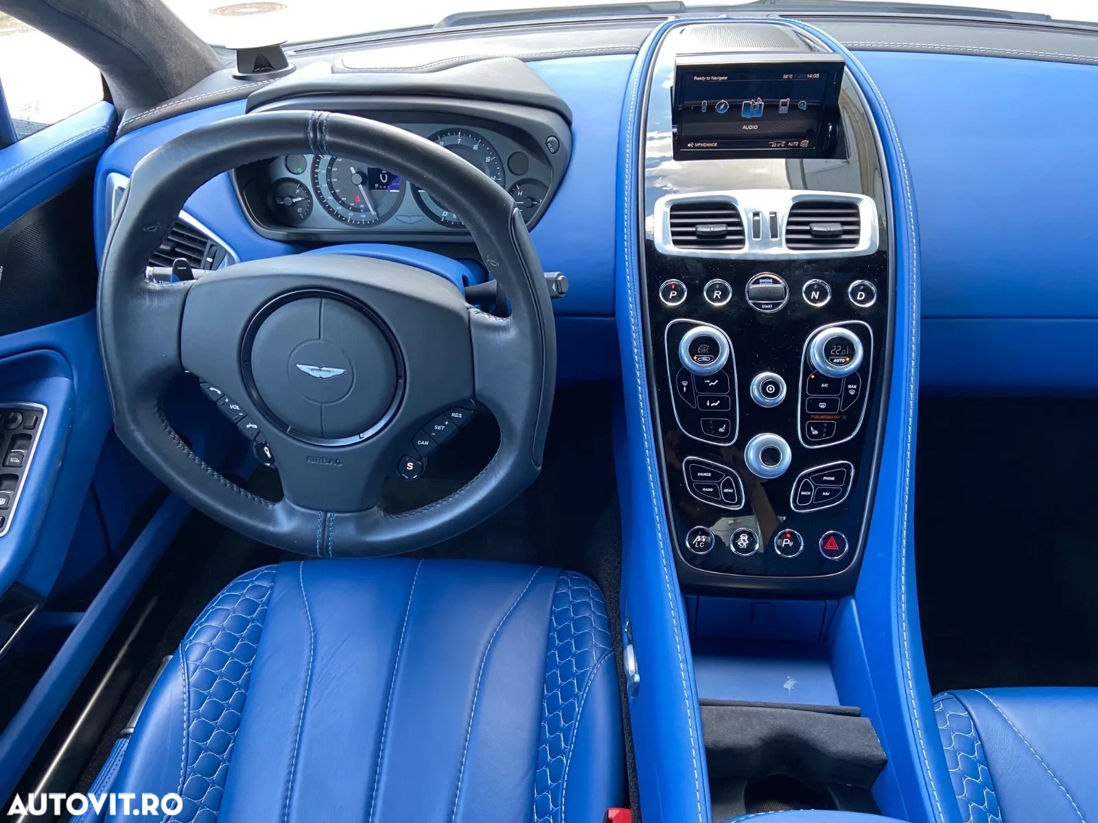 Aston Martin Vanquish - 14