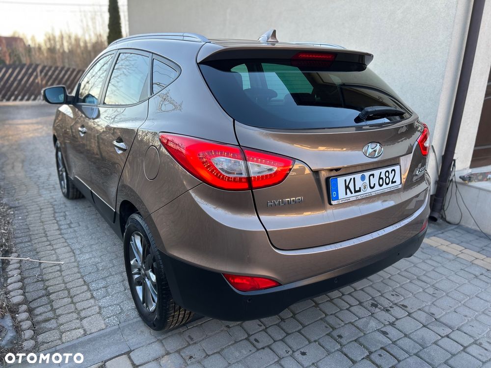 Hyundai ix35 1.6 2WD Fifa World Cup Edition - 15