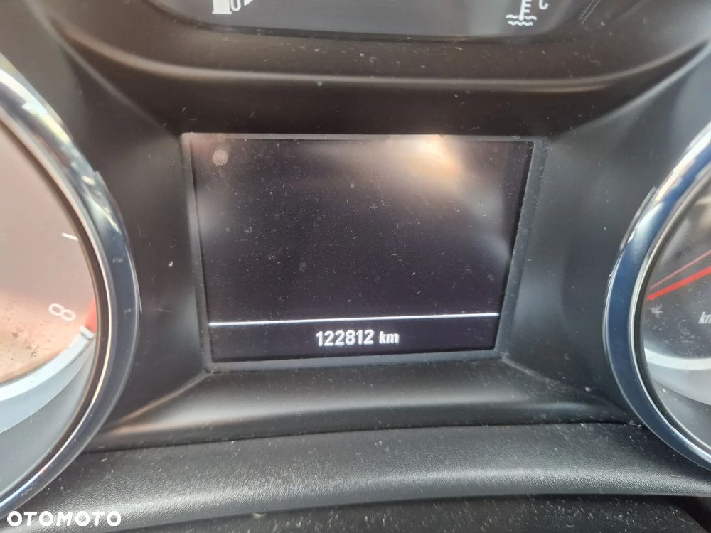 Opel Astra 1.4 T Dynamic S&S - 11