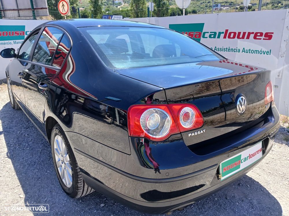 VW Passat 2.0 TDI Trendline - 10