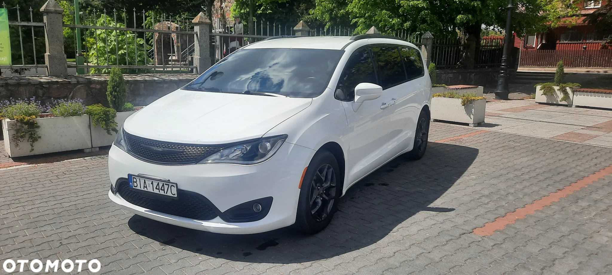Chrysler Pacifica - 21