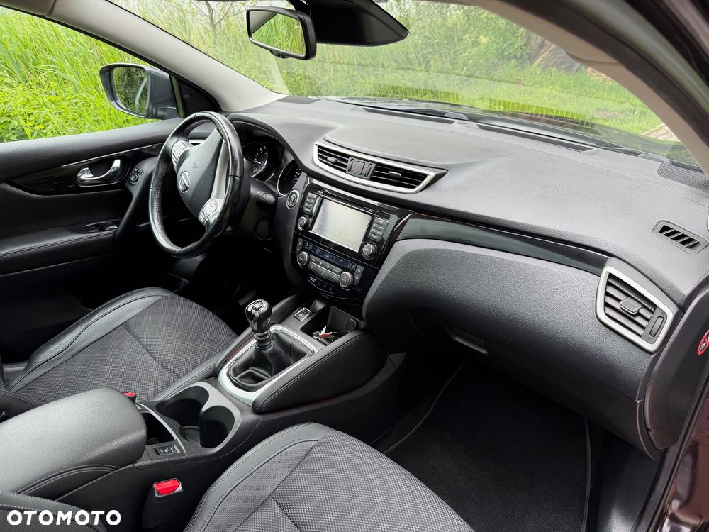 Nissan Qashqai 1.6 DCi TEKNA - 12