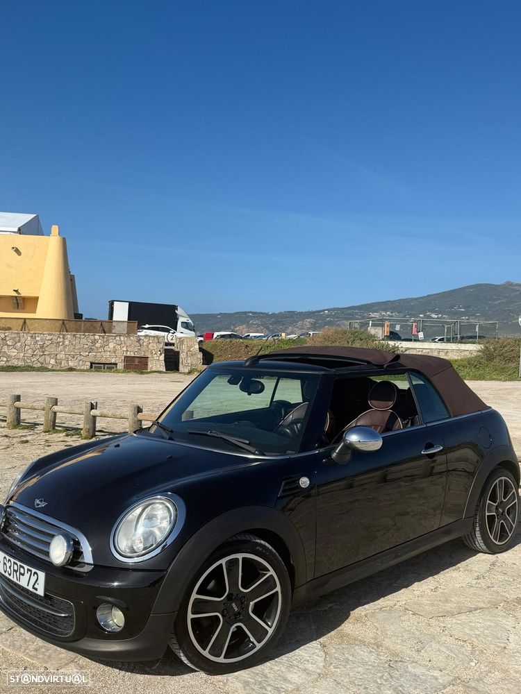 MINI Cabrio - 1