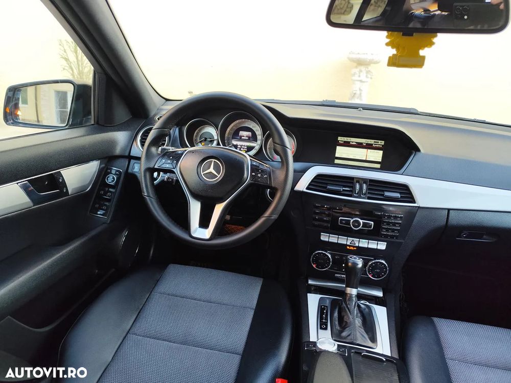 Mercedes-Benz C - 14