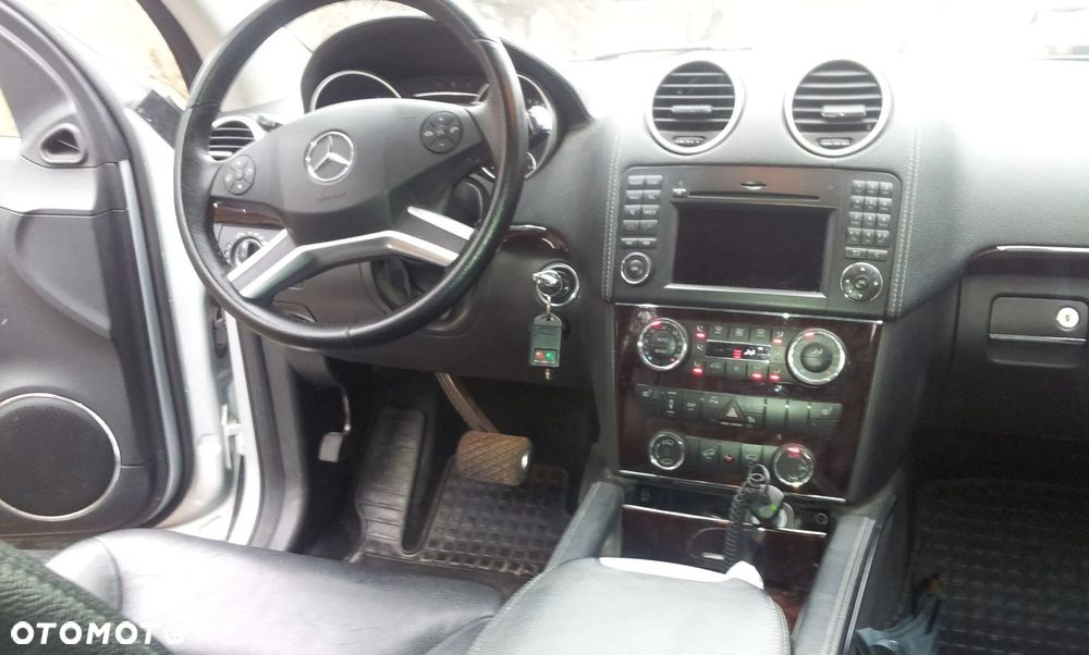Mercedes-Benz GL 420 CDI DPF 4Matic 7G-TRONIC - 2