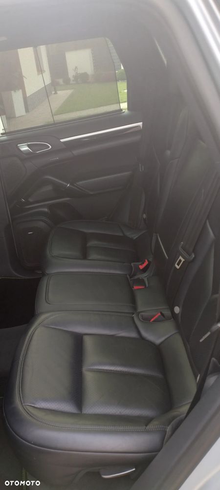 Porsche Cayenne - 12