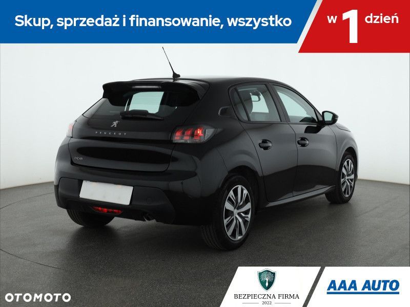 Peugeot 208 - 6