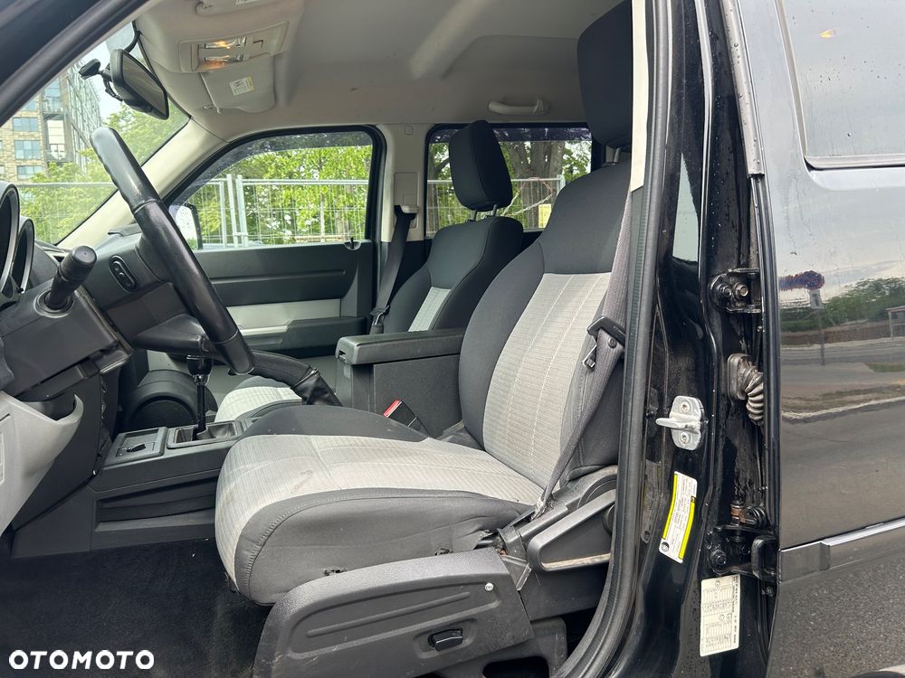 Dodge Nitro 2.8 CRD SE - 17