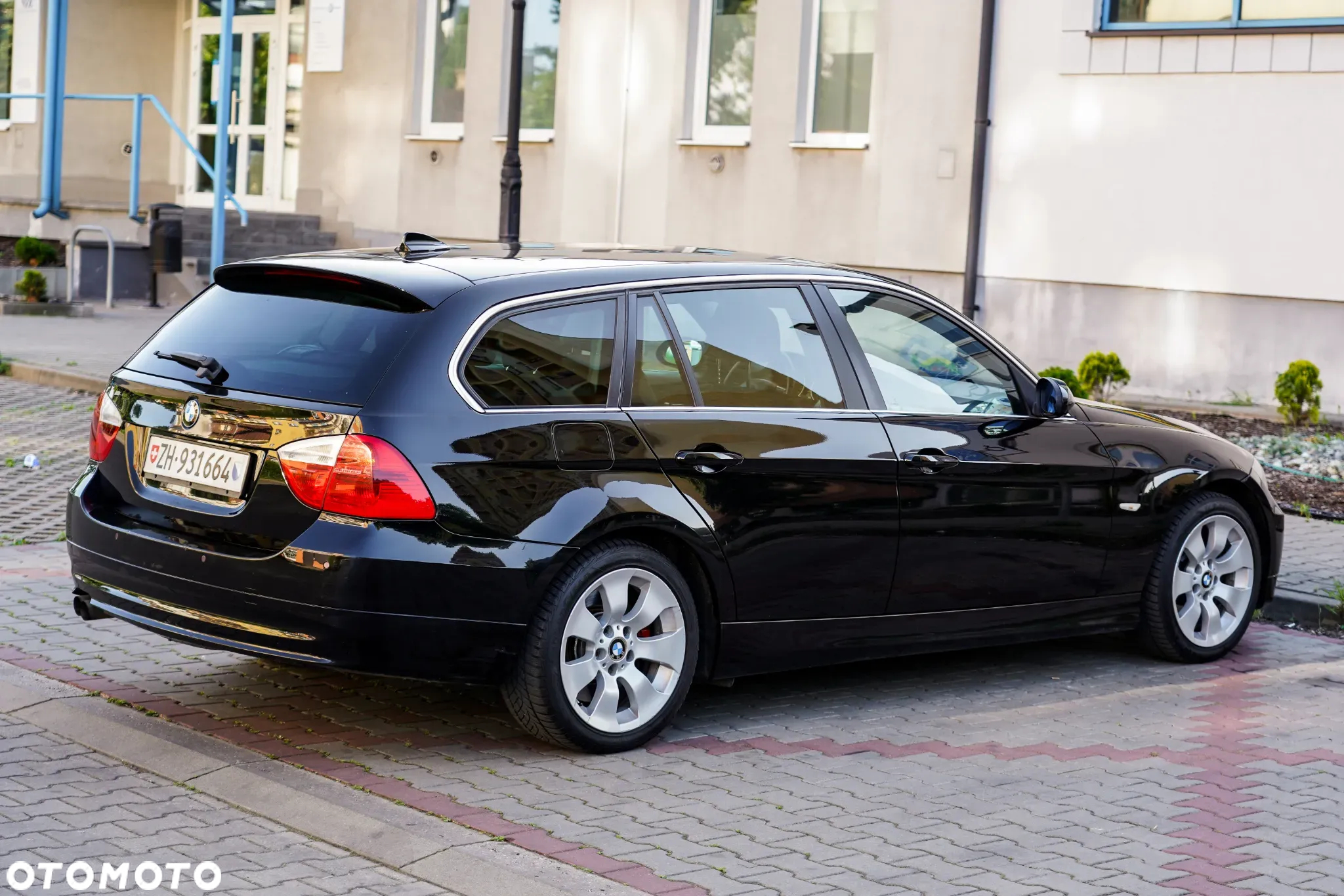 BMW Seria 3 - 16