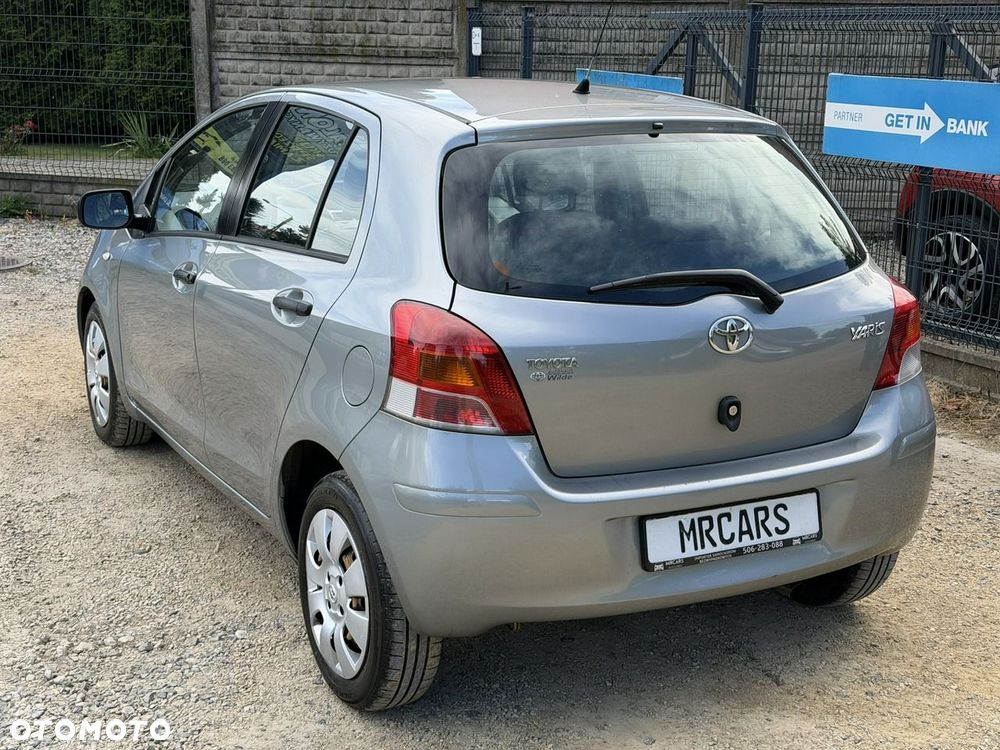 Toyota Yaris - 8