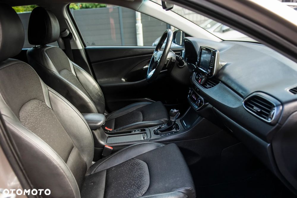 Hyundai i30 1.4 T-GDI Comfort DCT - 37