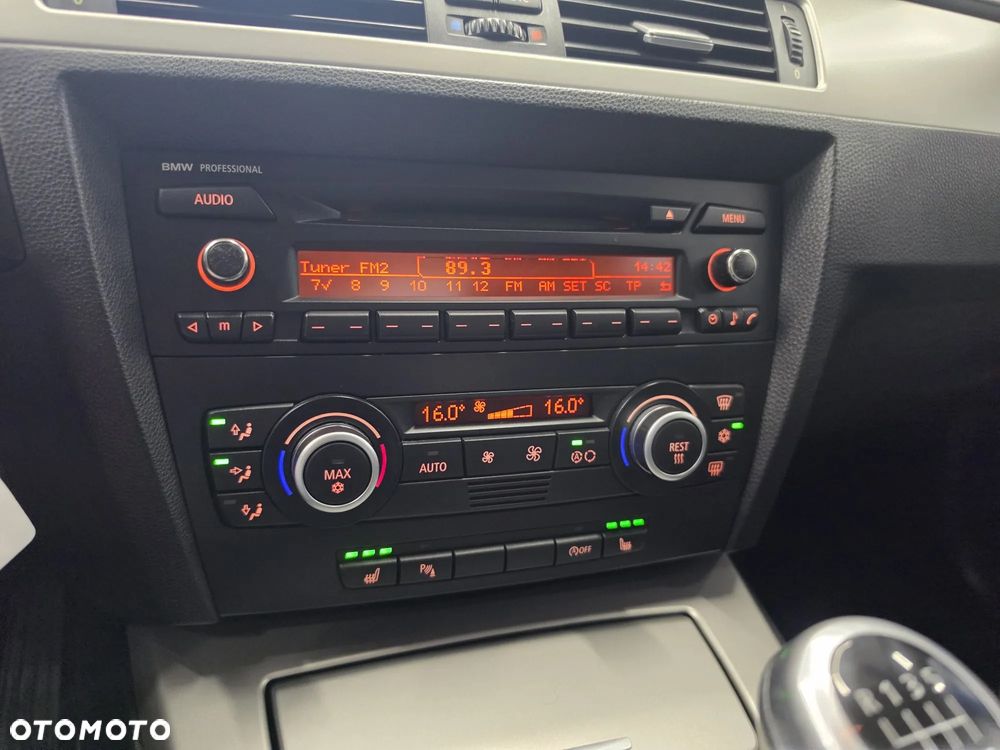 BMW Seria 3 318i Edition Lifestyle - 32