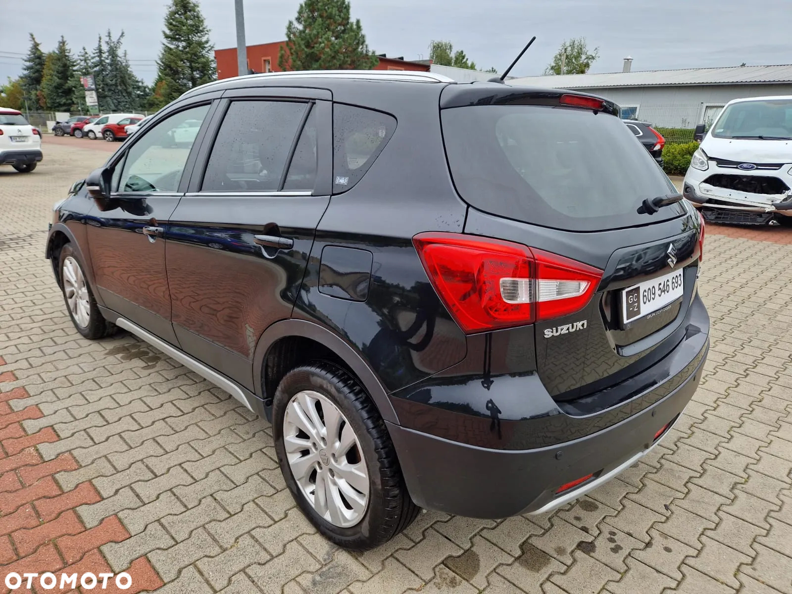 Suzuki SX4 S-Cross 1.0 T Premium - 4