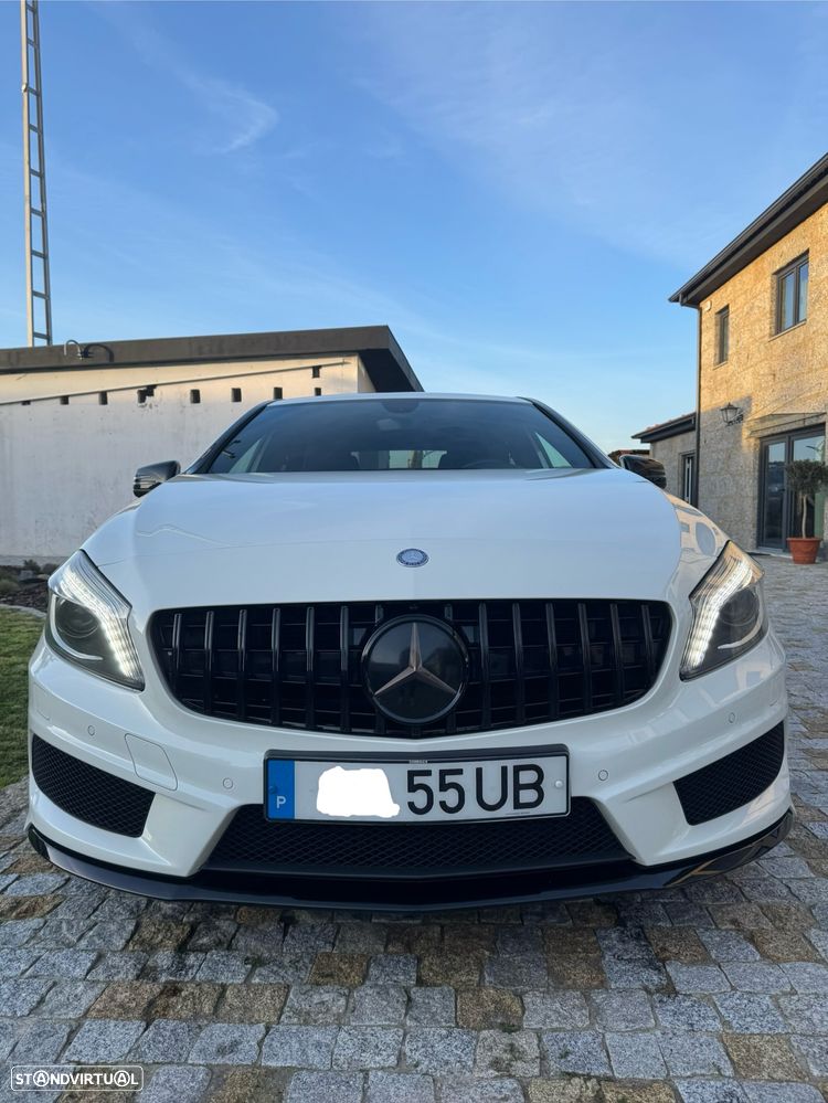 Mercedes-Benz A 180 d AMG Line - 28