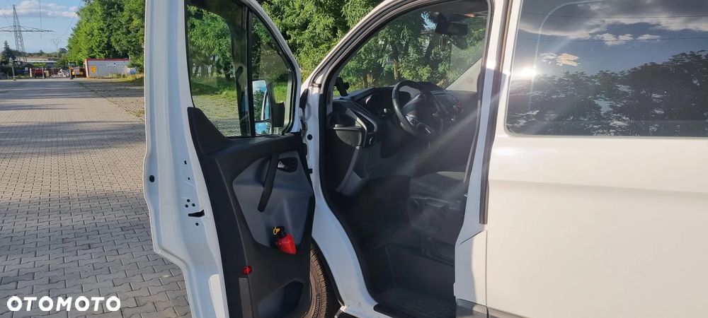 Ford Transit Custom - 8