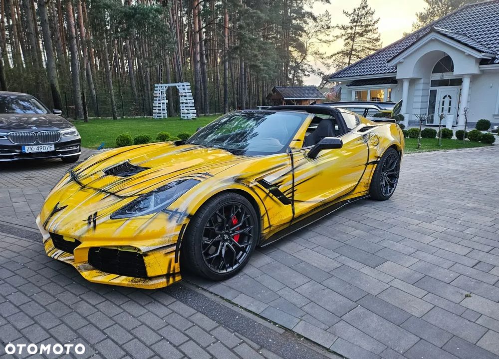 Chevrolet Corvette - 3