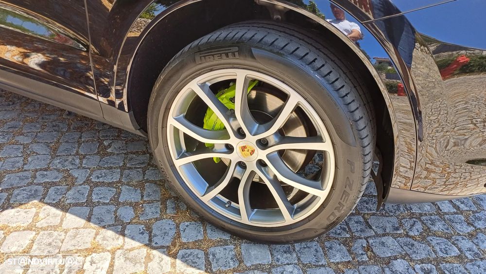 Porsche Cayenne E-Hybrid - 22