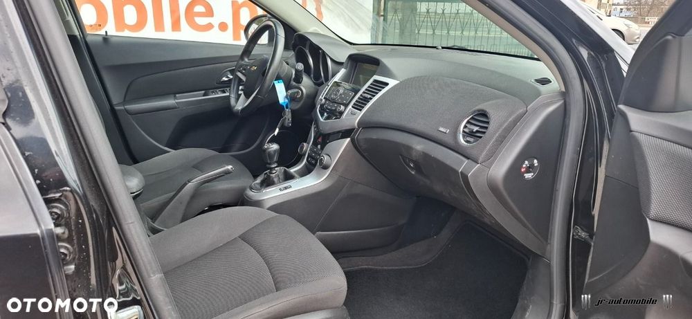 Chevrolet Cruze - 10