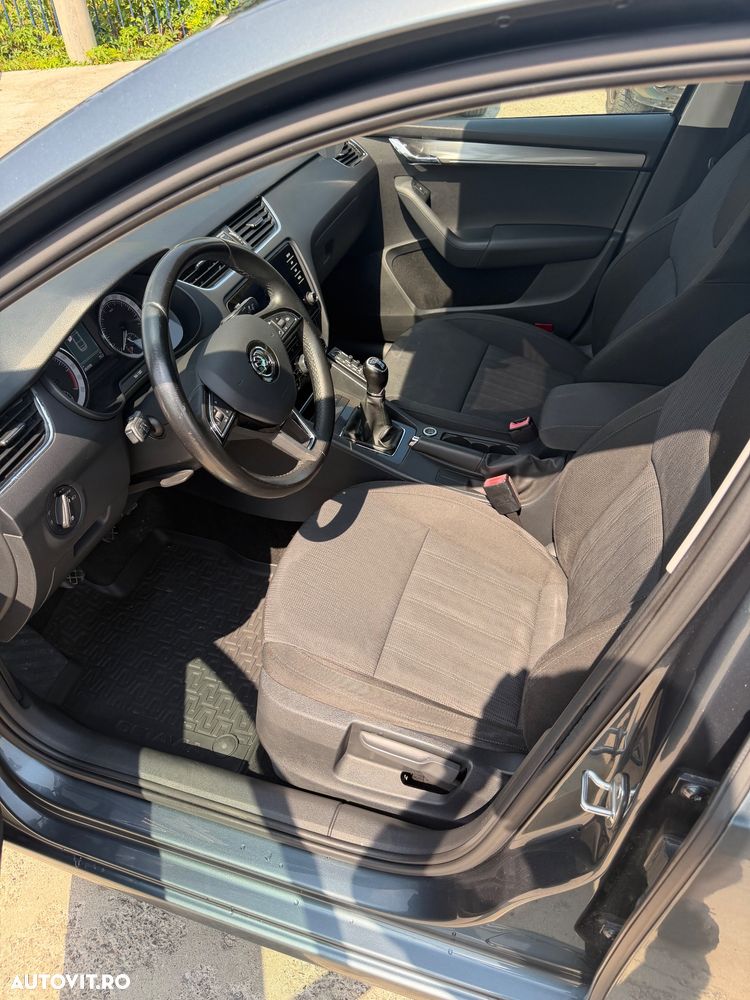 Skoda Octavia 2.0 TDI 4X4 STYLE - 7