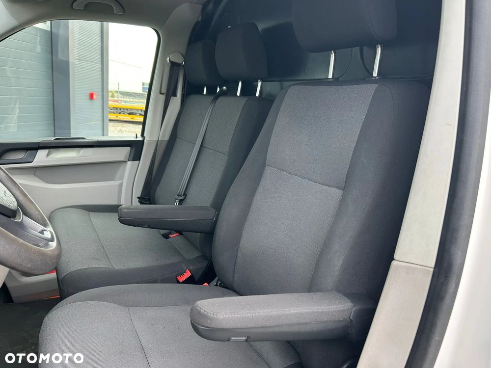 Volkswagen Transporter T6 Lift L2H1 Long 2.0 TDI 150KM **200tyś. km.**Klima**3 osobowy**2017R** - 13