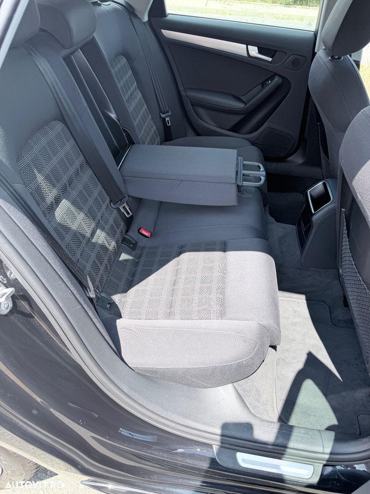 Audi A4 Avant 2.0 TDI - 12
