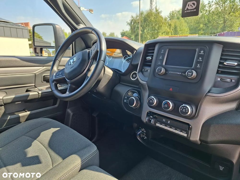 RAM 2500 - 18