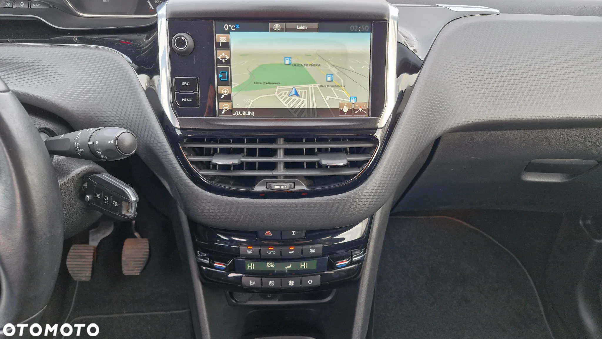 Peugeot 2008 1.6 BlueHDi Allure - 16
