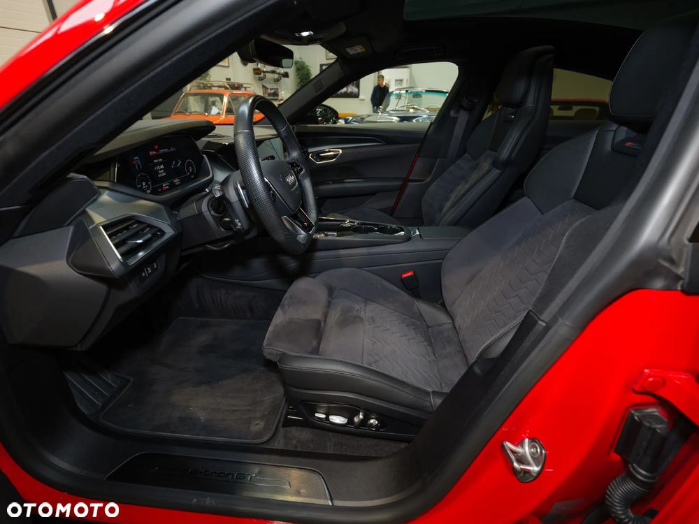 Audi e-tron GT - 17