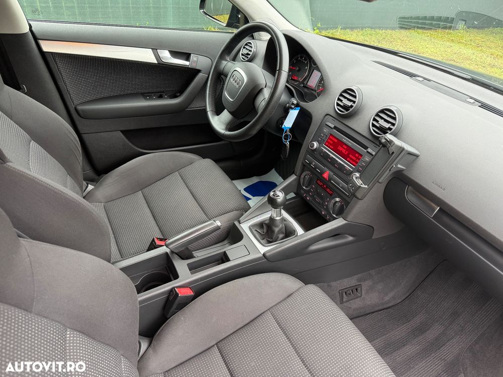 Audi A3 1.8 TFSI Attraction - 8