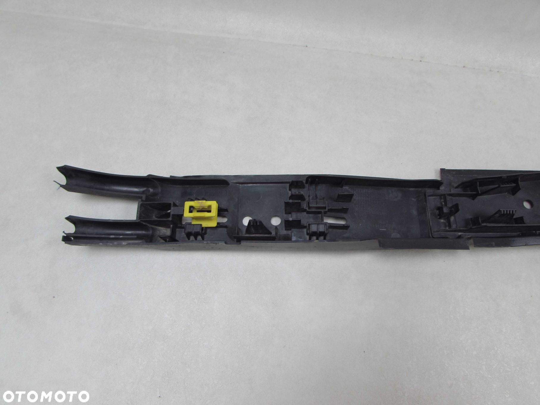 VOLVO S80 V70 OSLONA PROWADNICA PRZEWODOW PALIWA PODWOZIA 6G91-9E312-BC 6G91-9S282-D 6G91-9E312-AB - 6