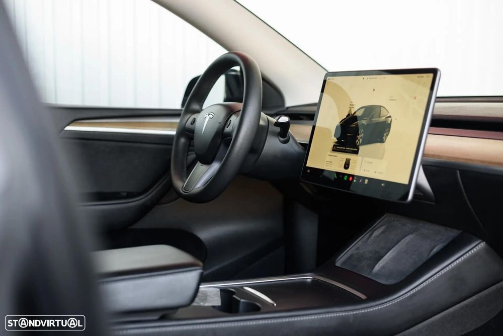 Tesla Model Y Long Range Dual Motor AWD - 50