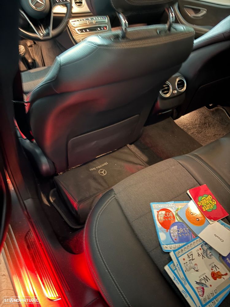 Mercedes-Benz E 300 de 9G-TRONIC AMG Line - 12