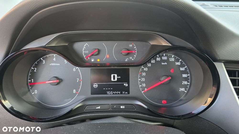 Opel Crossland X - 34