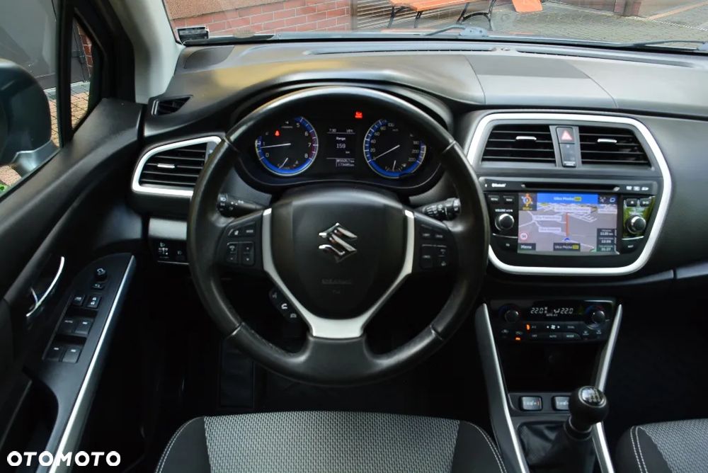 Suzuki SX4 S-Cross 1.6 Premium - 8